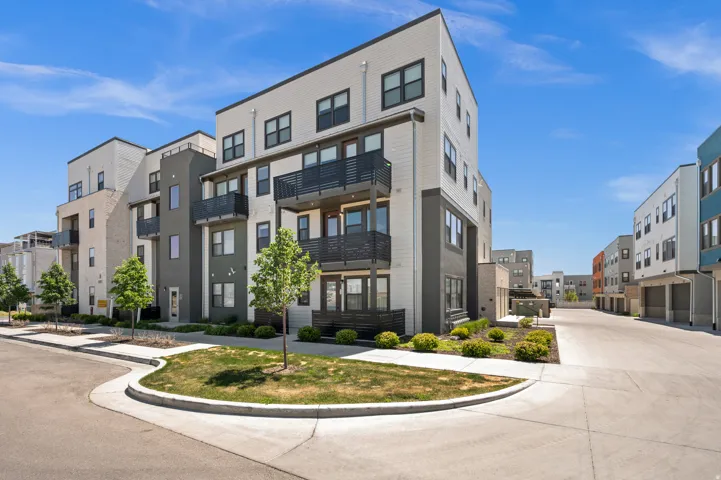 5227 W Reventon Dr #b201, South Jordan, Utah 84009
