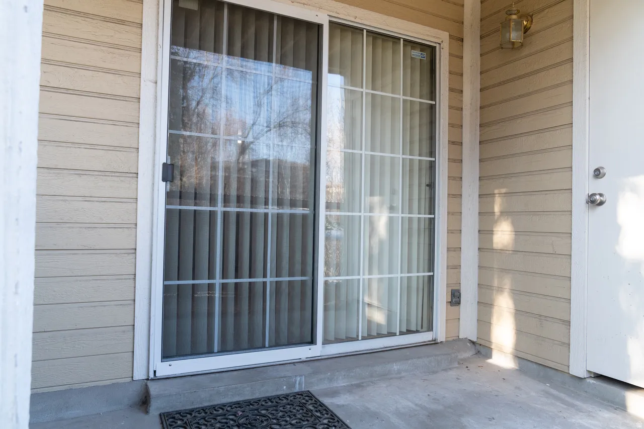 Only one step from the living room to the patio, which is also equipped with electrical outlets.