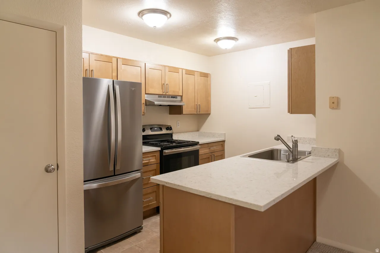 Excellent stainless steel finishes.