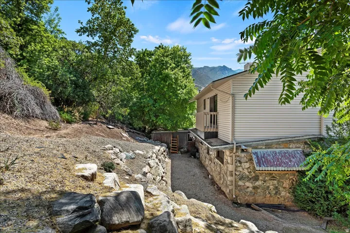 2391 Kays Creek Dr, Layton, Utah 84040