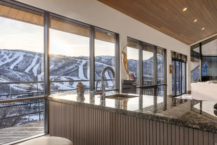 1360 Golden Way #92, Park City, Utah 84060