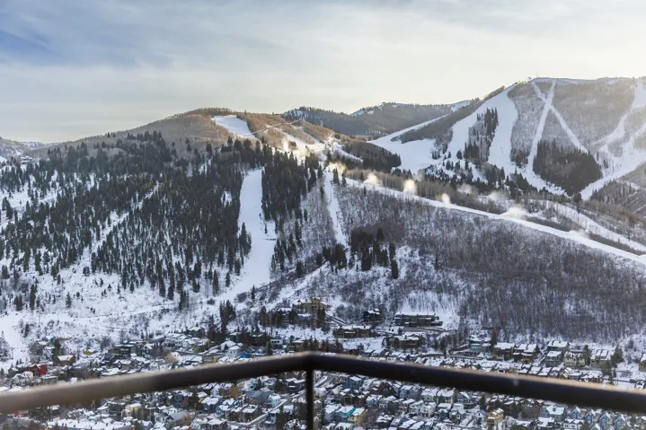 1360 Golden Way #92, Park City, Utah 84060