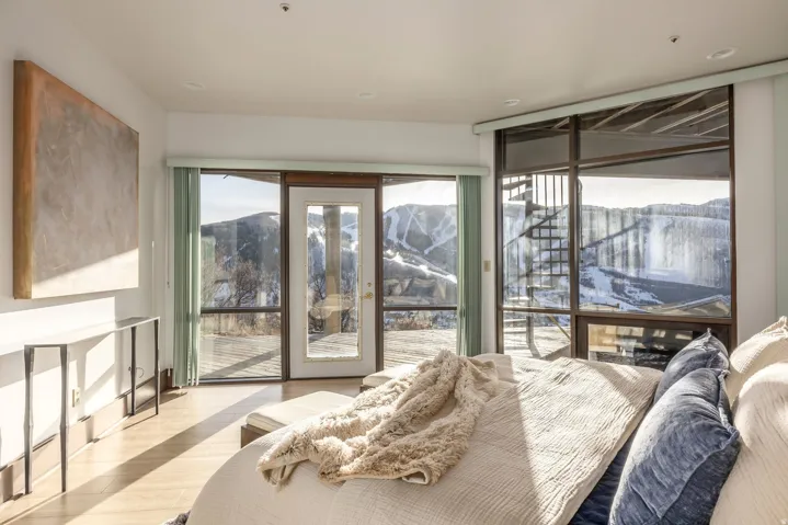 1360 Golden Way #92, Park City, Utah 84060