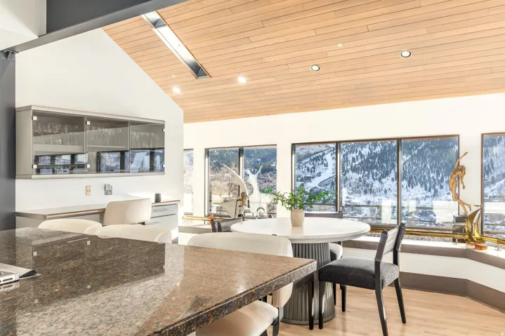 1360 Golden Way #92, Park City, Utah 84060