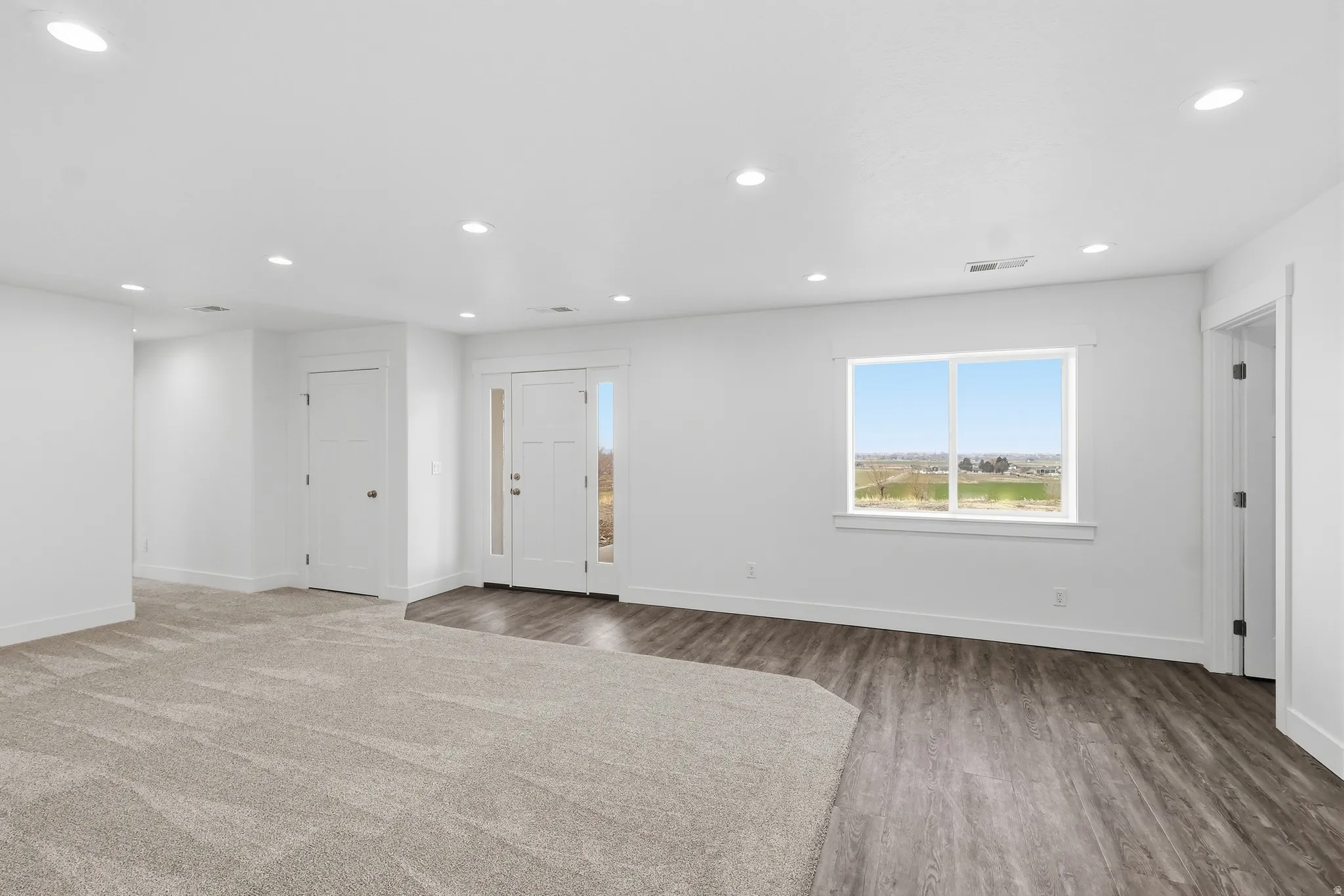 Entryway to the living room