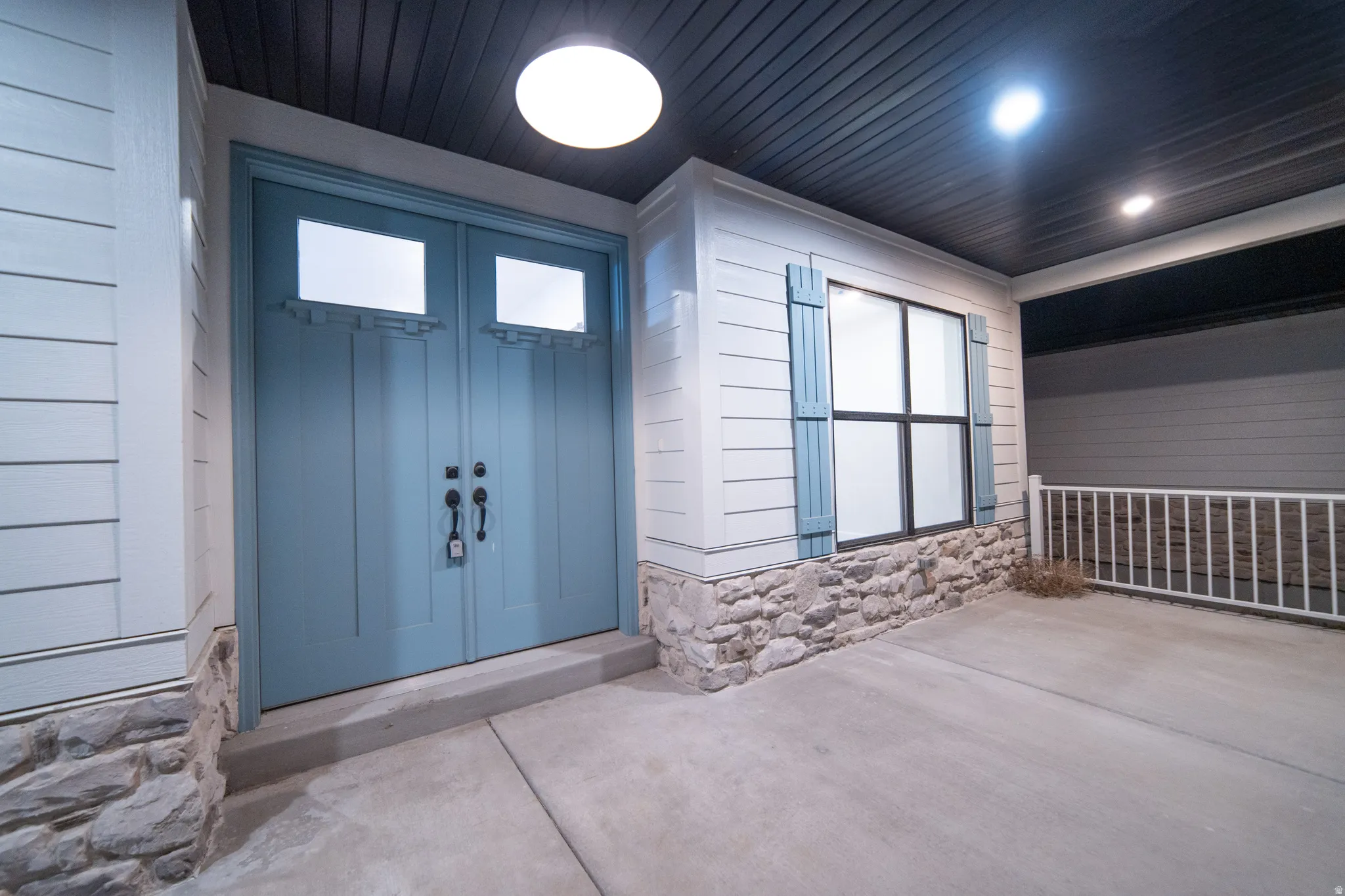 Entrance to property