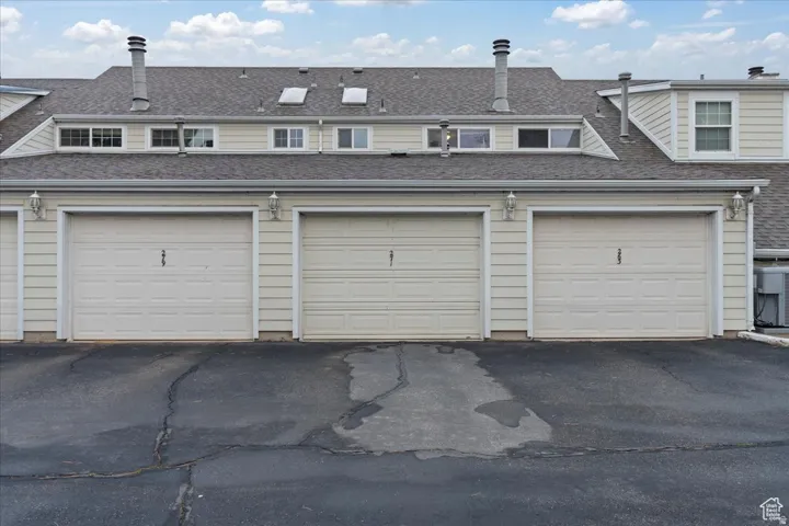 Single car garage and plenty of parking.