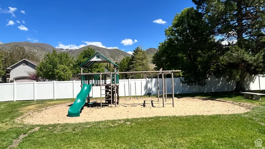 271 Brookfield Ln, Centerville, Utah 84014
