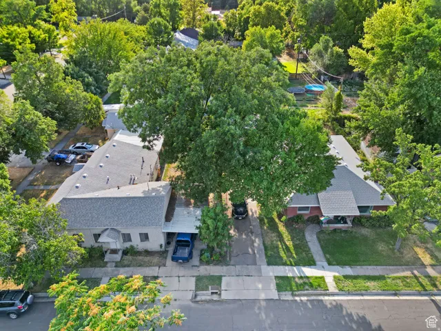 Aerial view of property and surrounding area