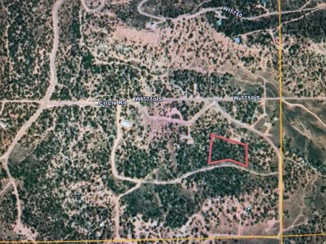 Map / location featuring property parcel outlined