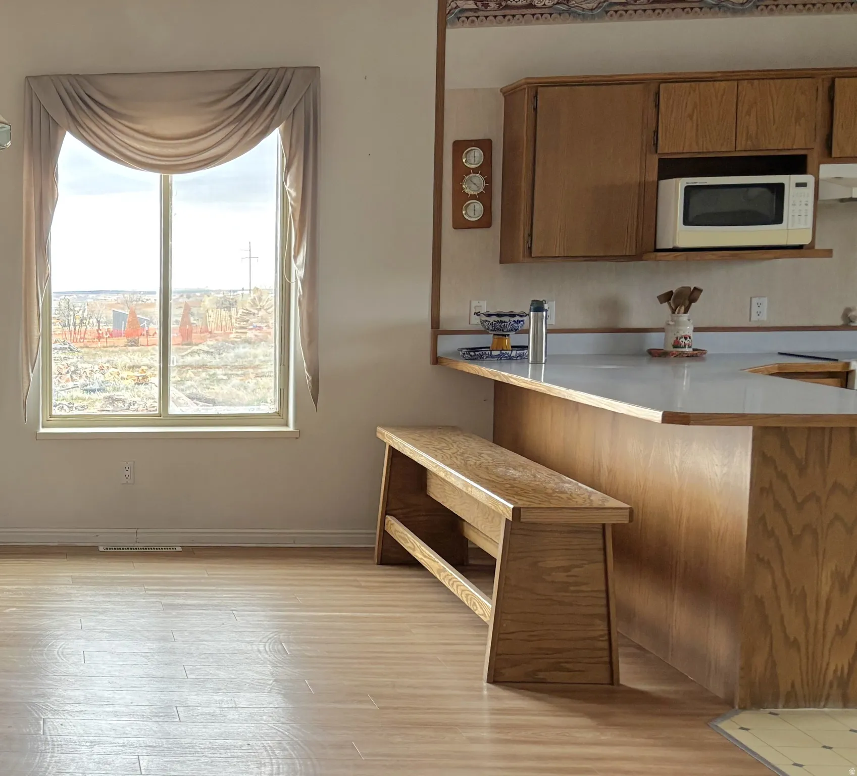 Handy breakfast bar!