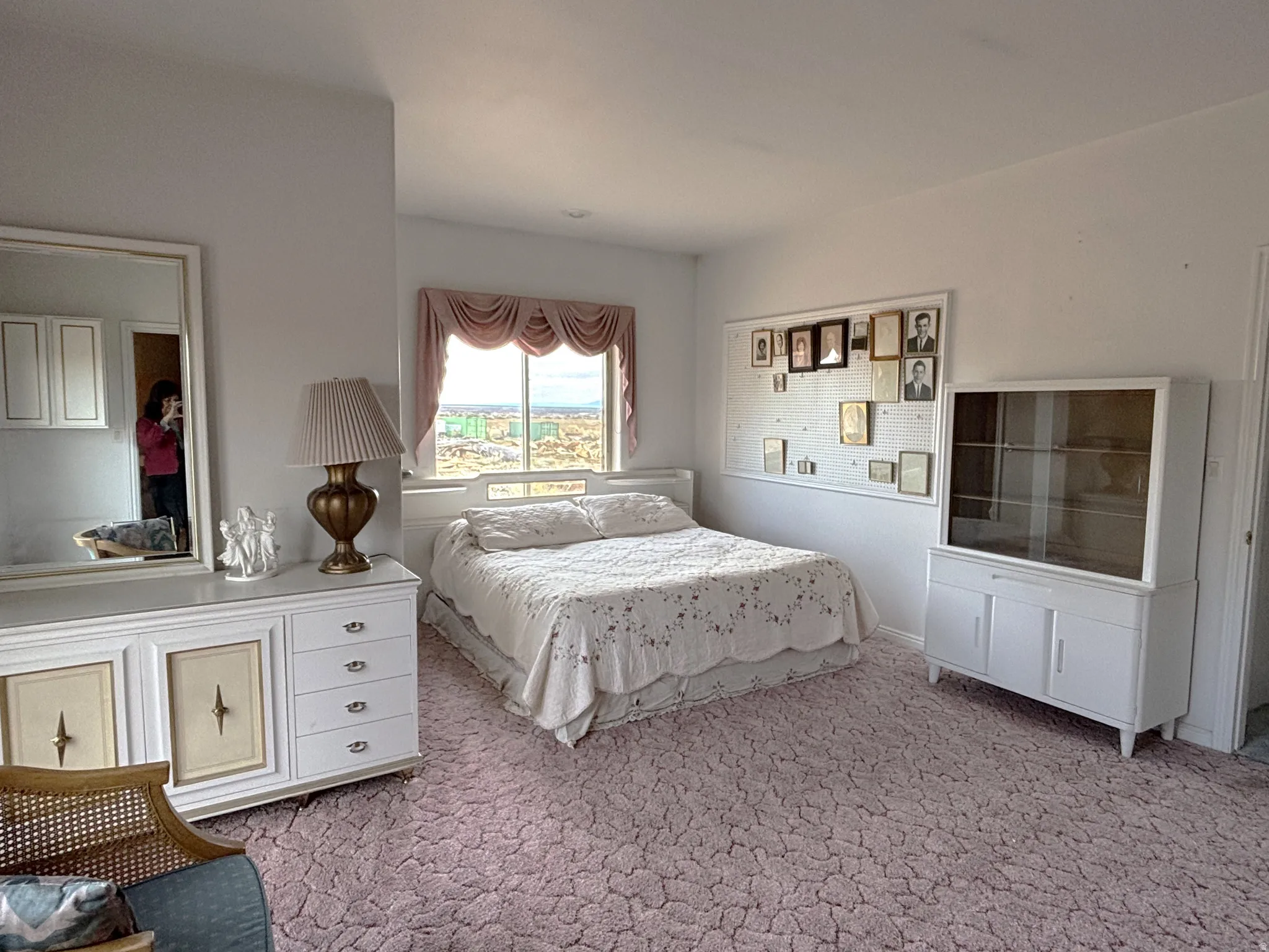 Master Bedroom with walk in closet, ensuite bathroom
