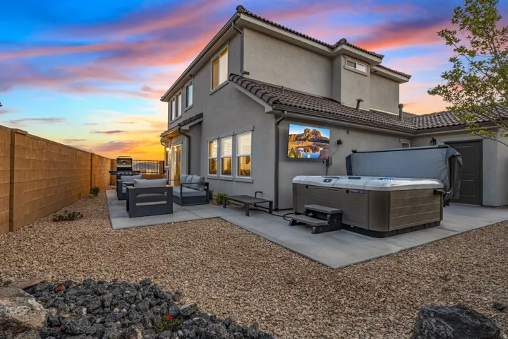 Entertaining Backyard with Jacuzzi, TV, Firepit, Grill & Lounge Seating