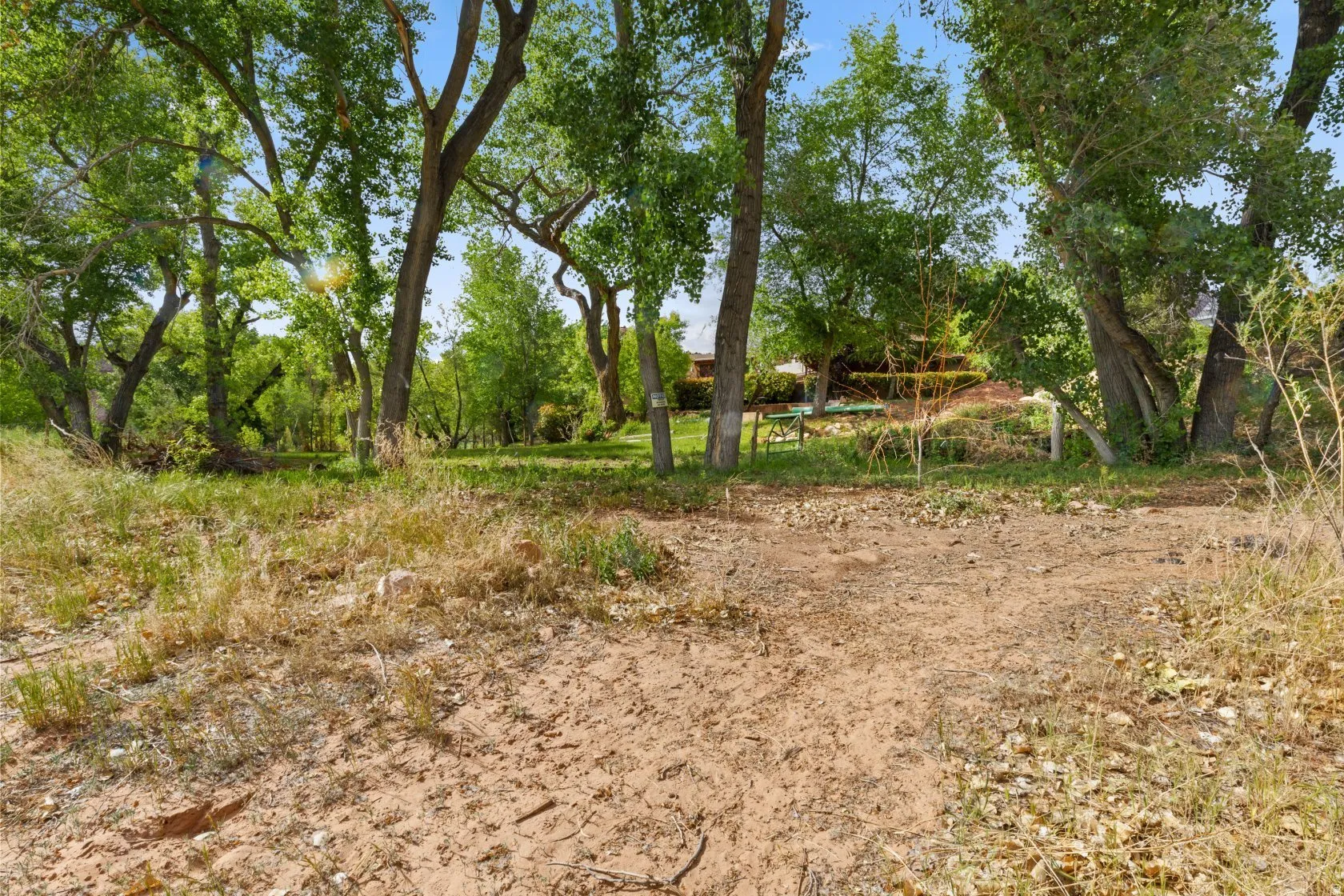 Private Sandy Beach – Direct Virgin River Access