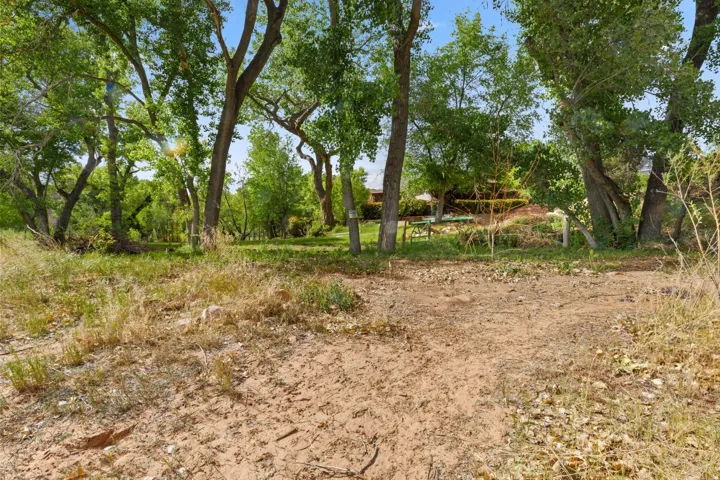 Private Sandy Beach – Direct Virgin River Access
