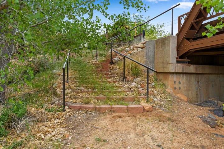 Backyard - Mature Trees, Riverfront, Bridge Road Access from River