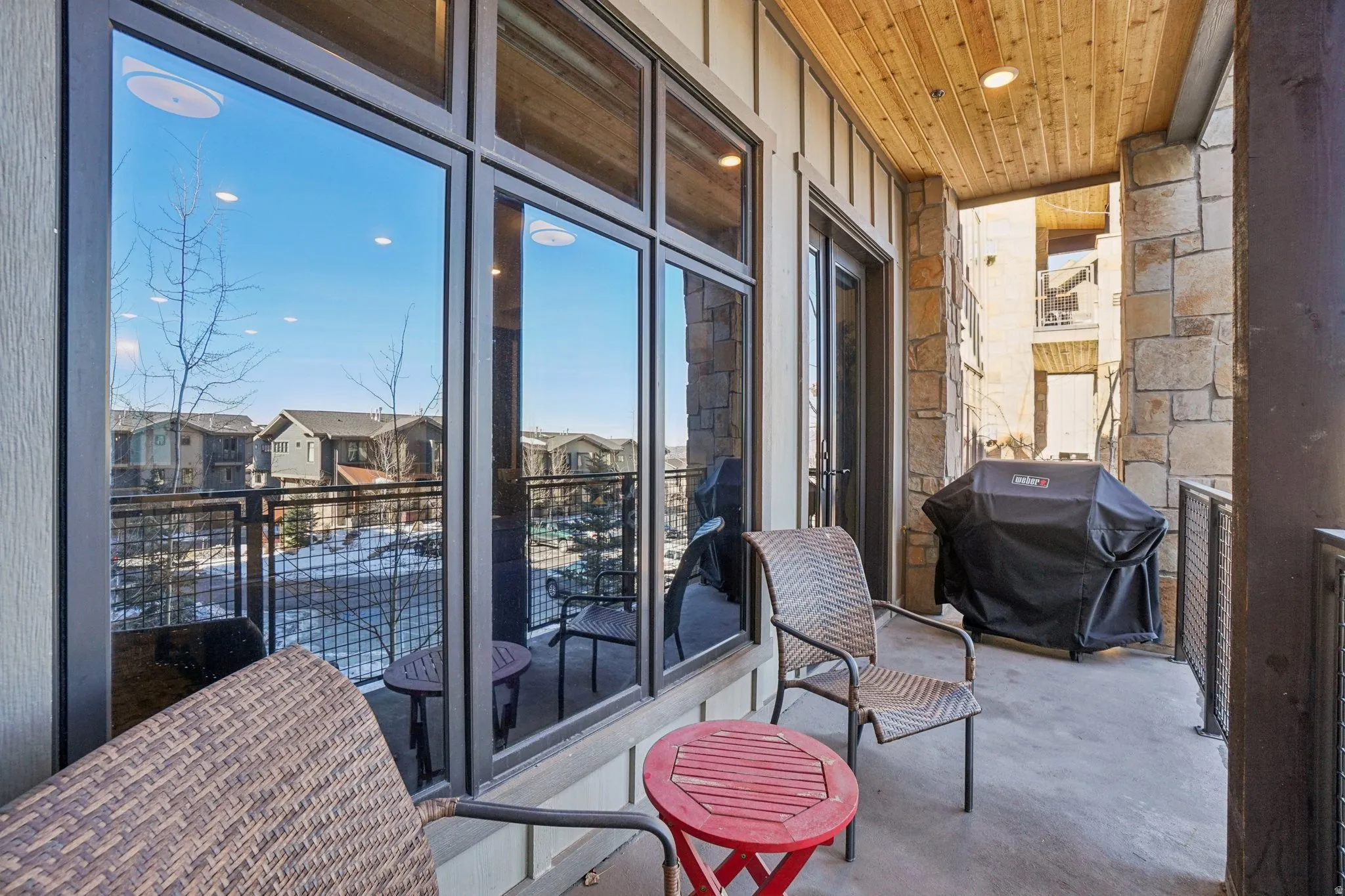 Balcony featuring grilling area