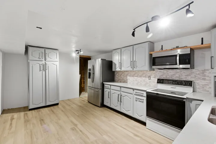 basement kitchen