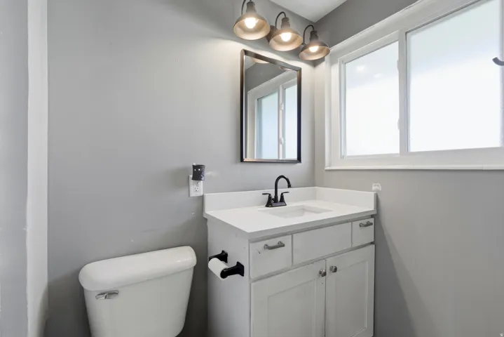 3/4 bath room en suite
