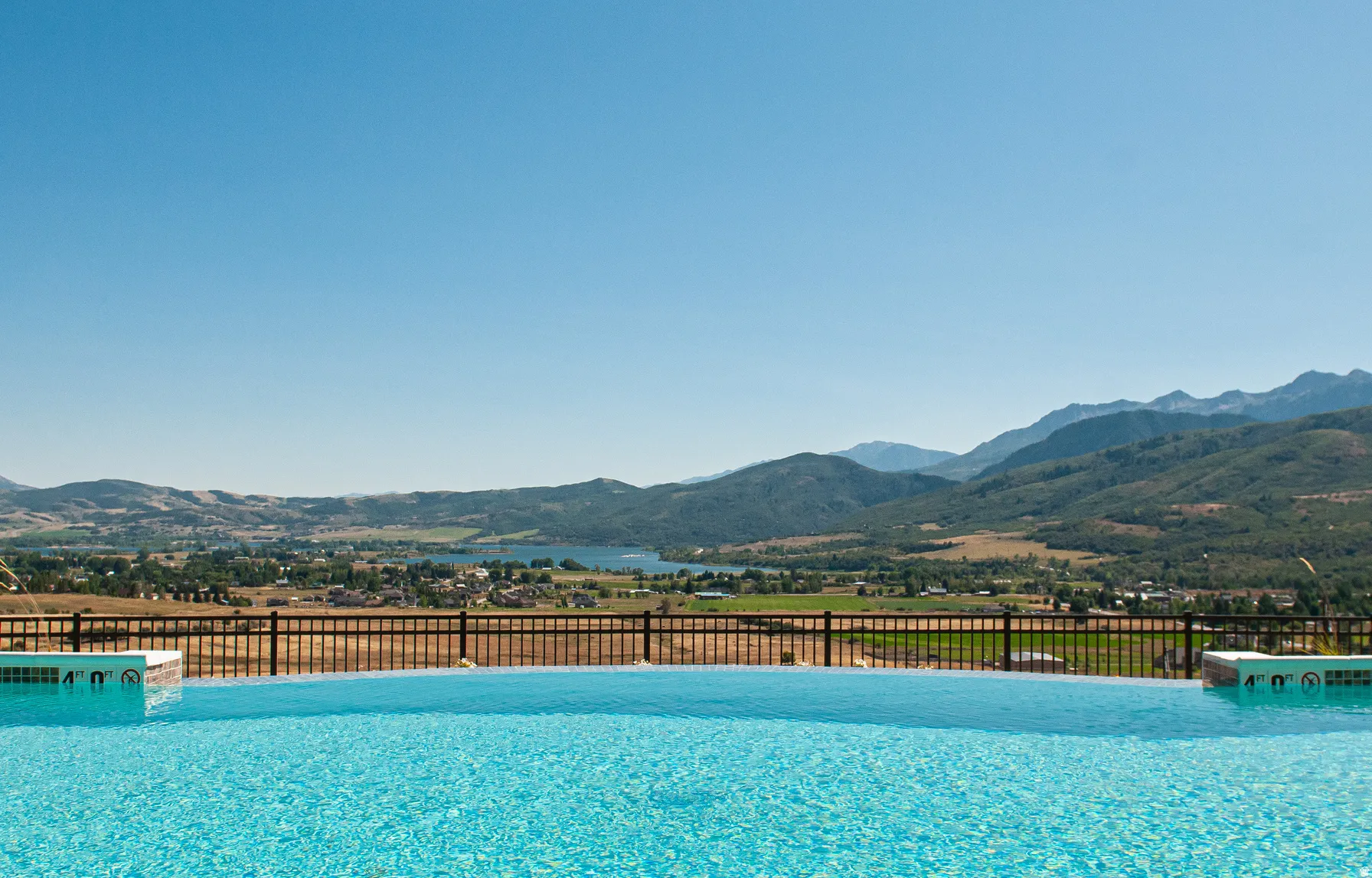 View of pool featuring a mountain view