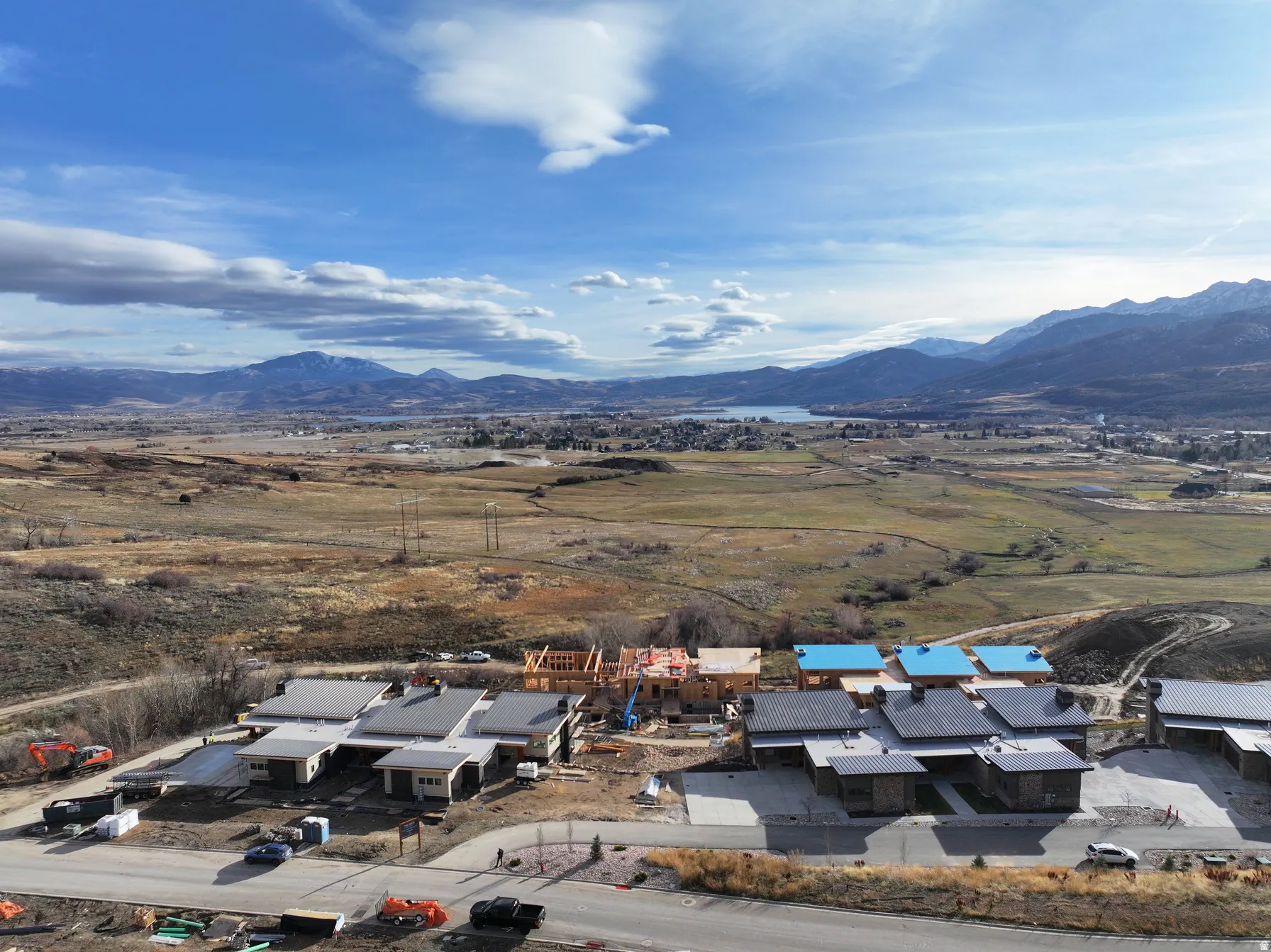 Aerial view of residential area with a mountain backdrop