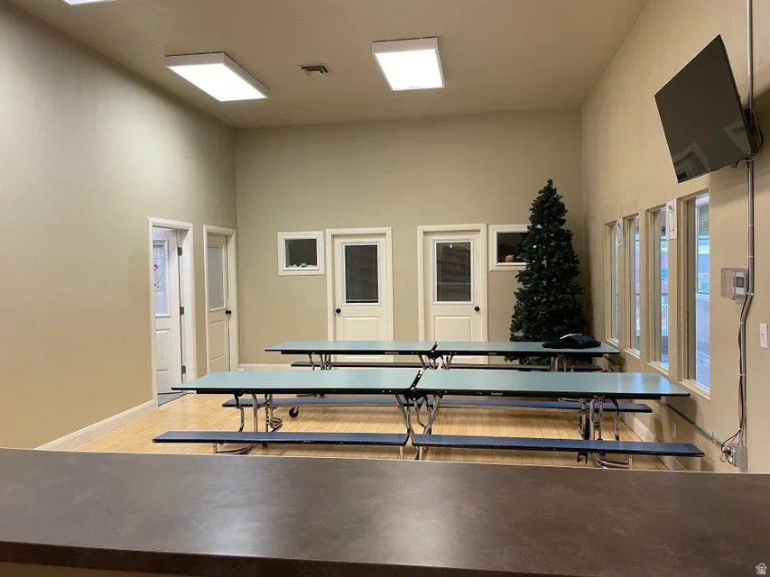 Miscellaneous room featuring a high ceiling