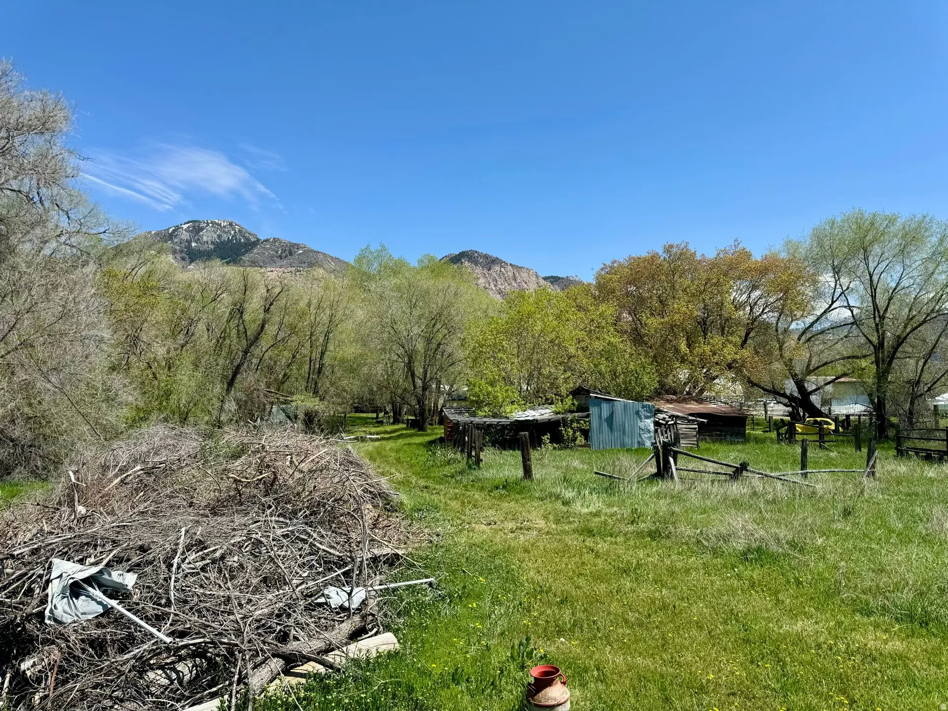 View of property's community featuring a mountain view