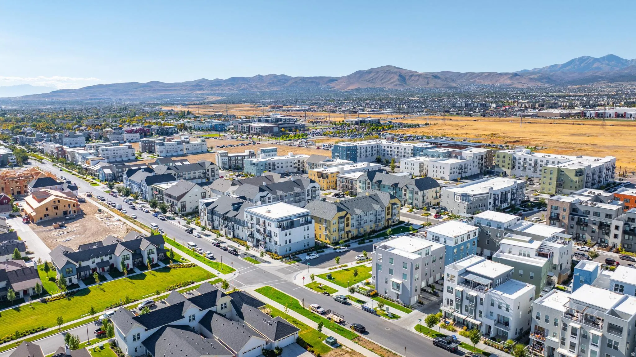 Aerial overview of property's location with mountains