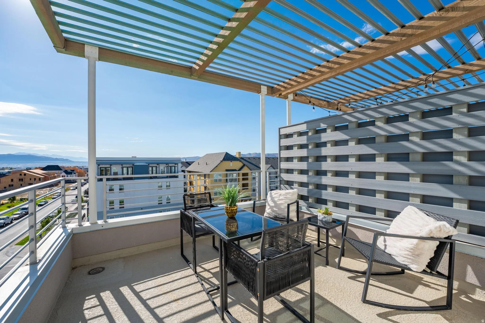 Balcony with outdoor dining area
