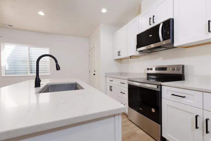 202 N Oh Henry St, Santaquin, Utah 84655