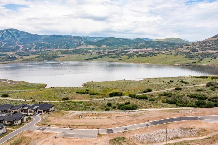 369 E Kayak Dr #204, Hideout, Utah 84036