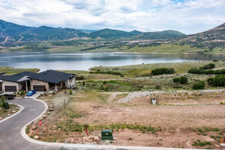 369 E Kayak Dr #204, Hideout, Utah 84036