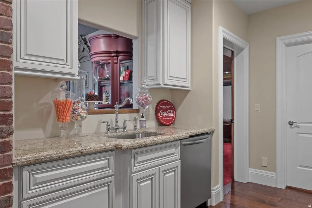 Second Kitchen