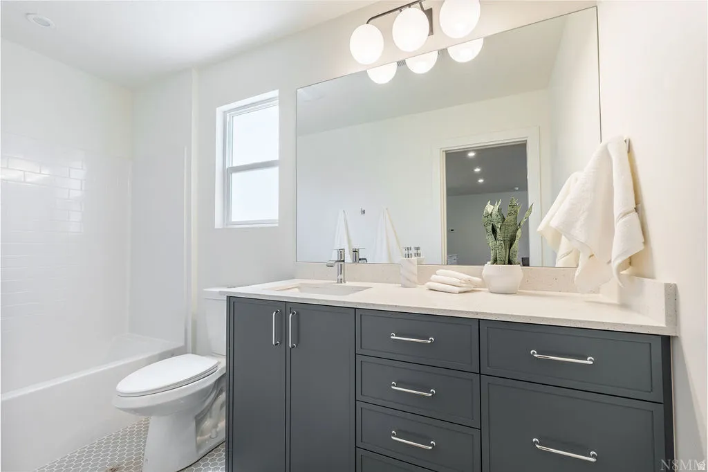 ADU - Bath