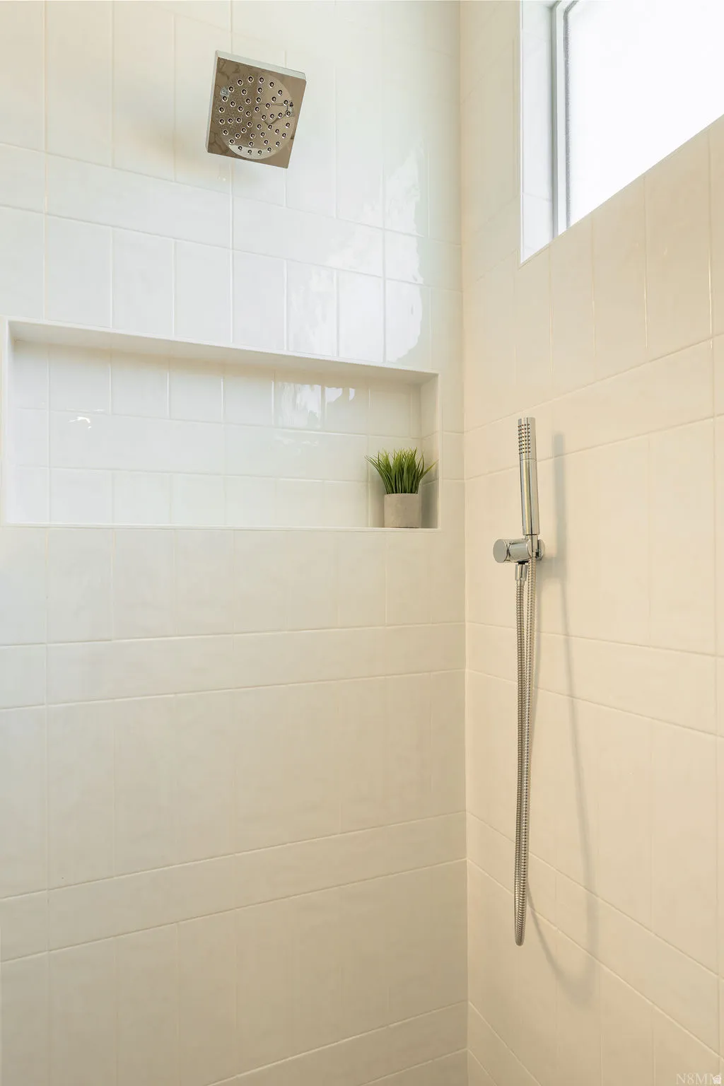 Primary shower