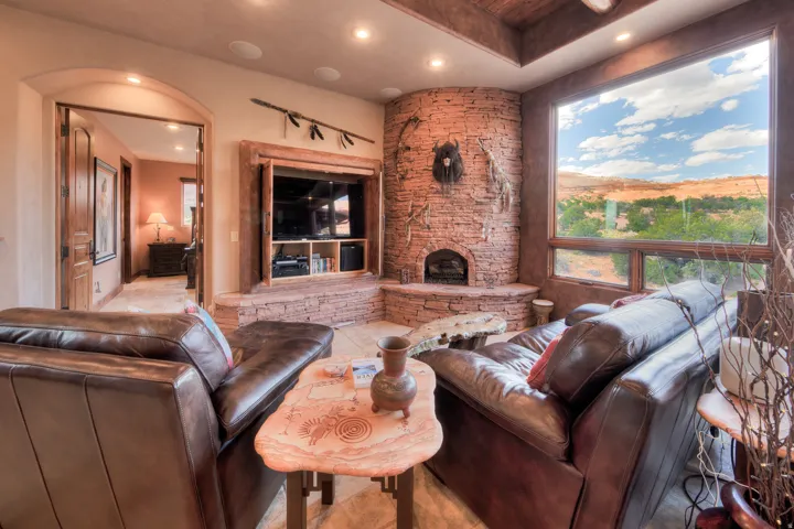 100 S Joe Wilson Dr, Moab, Utah 84532