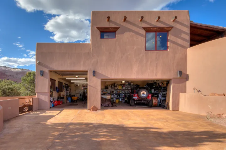 100 S Joe Wilson Dr, Moab, Utah 84532