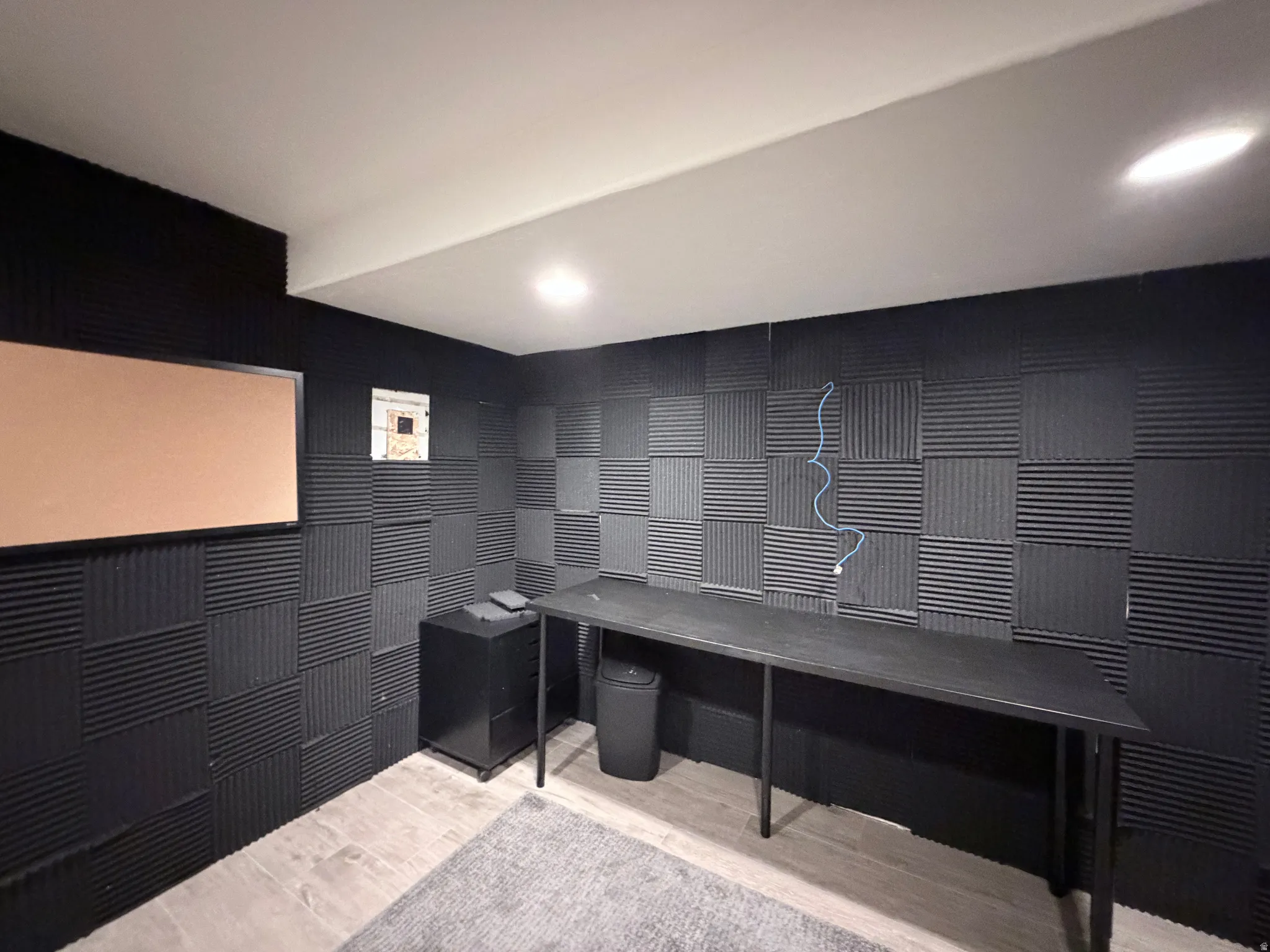 Office that makes a great gaming space for teens