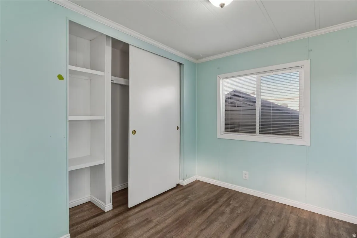 A bright and versatile room perfect for family or visitors, featuring a built-in closet and a layout that maximizes every square inch.