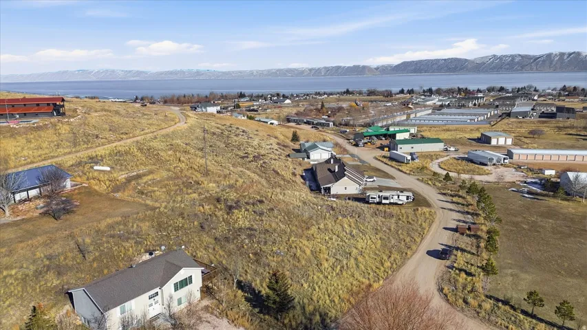 Bird's eye view of a mountain backdrop