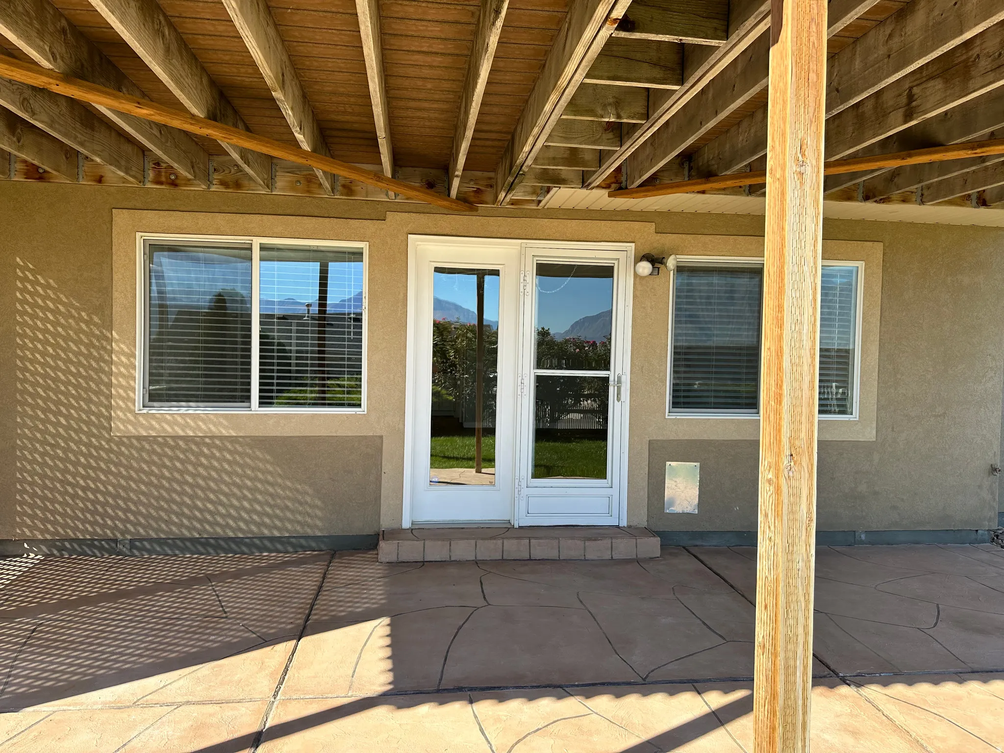 View of exterior entry to separate basement apartment