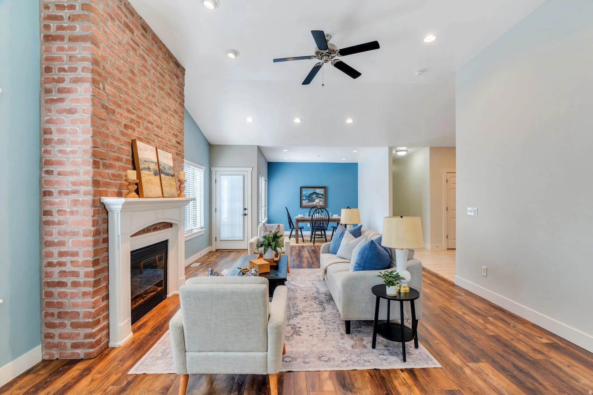 Lofted ceilings and dining nook in the expansive great room offer wonderful gathering space.