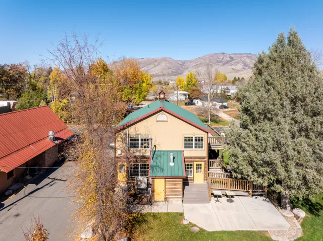 7355 E 200 S, Huntsville, Utah 84317