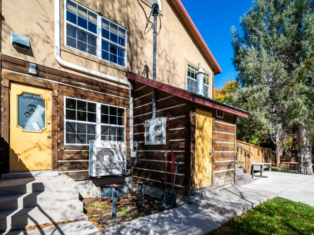 7355 E 200 S, Huntsville, Utah 84317