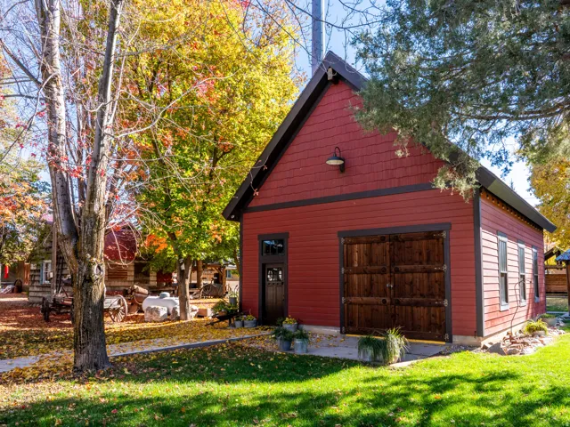 237 S 7400 E, Huntsville, Utah 84317