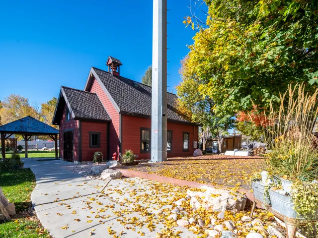 237 S 7400 E, Huntsville, Utah 84317