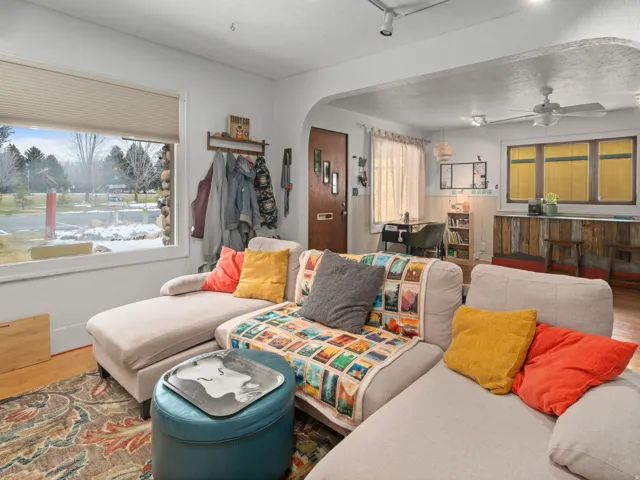 237 S 7400 E, Huntsville, Utah 84317