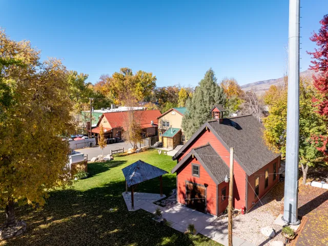 237 S 7400 E, Huntsville, Utah 84317
