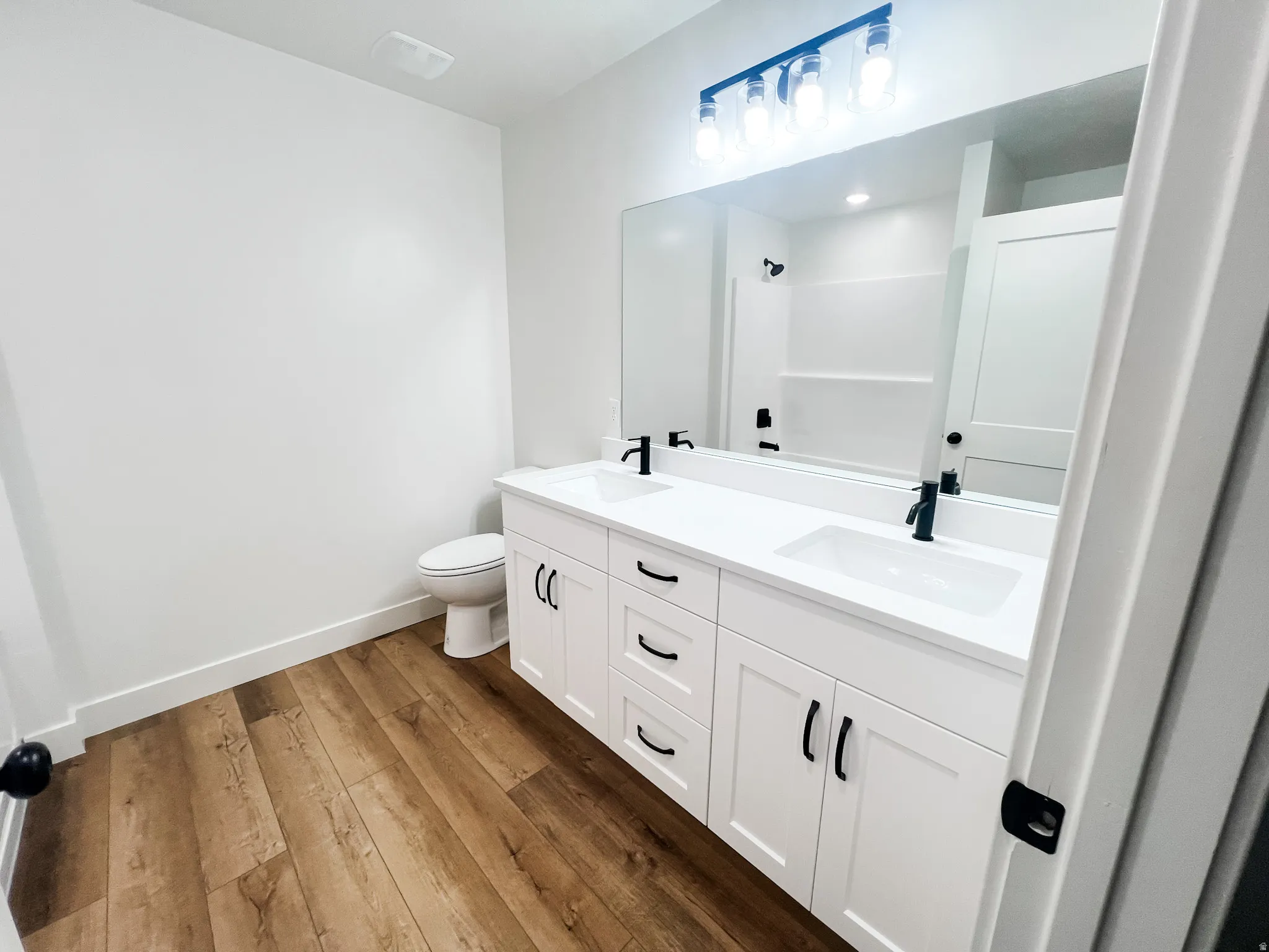 Full Bathroom on 2nd Level