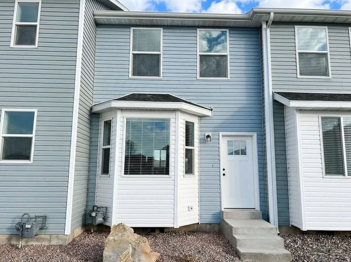 Mid-Row townhome